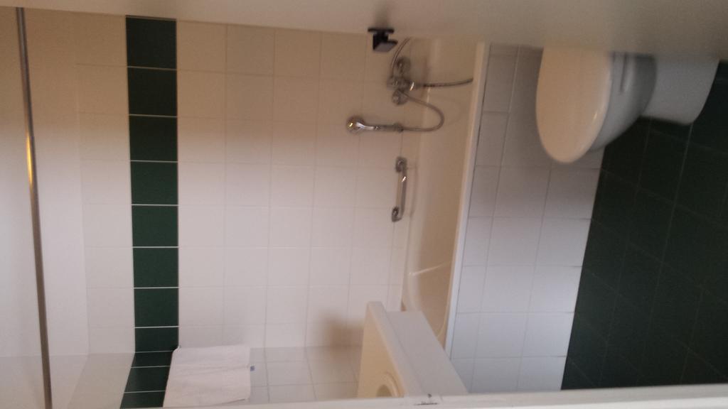 Hobbit Hotel Brussels Airport Zaventem Zewnętrze zdjęcie