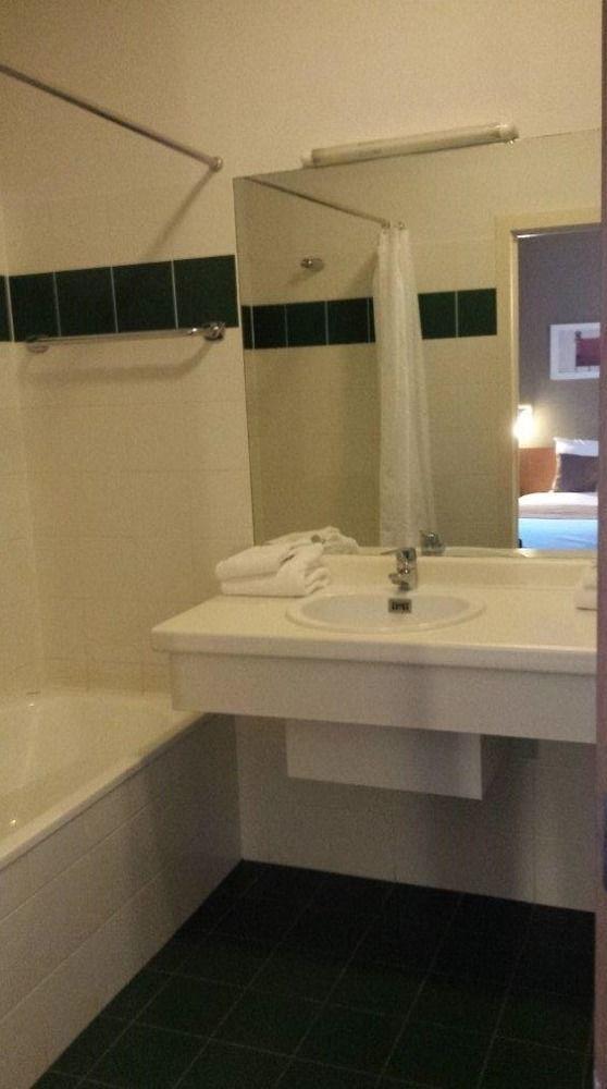 Hobbit Hotel Brussels Airport Zaventem Zewnętrze zdjęcie