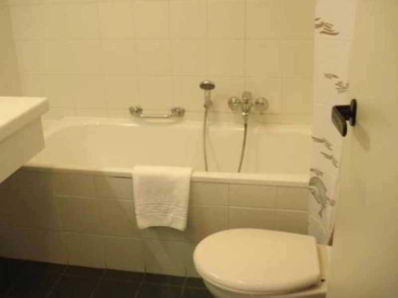 Hobbit Hotel Brussels Airport Zaventem Zewnętrze zdjęcie